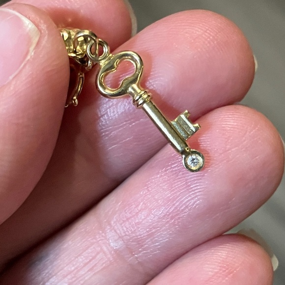 14K Gold MILOR ITALY Diamond Key & Heart combo charm - Picture 6 of 16